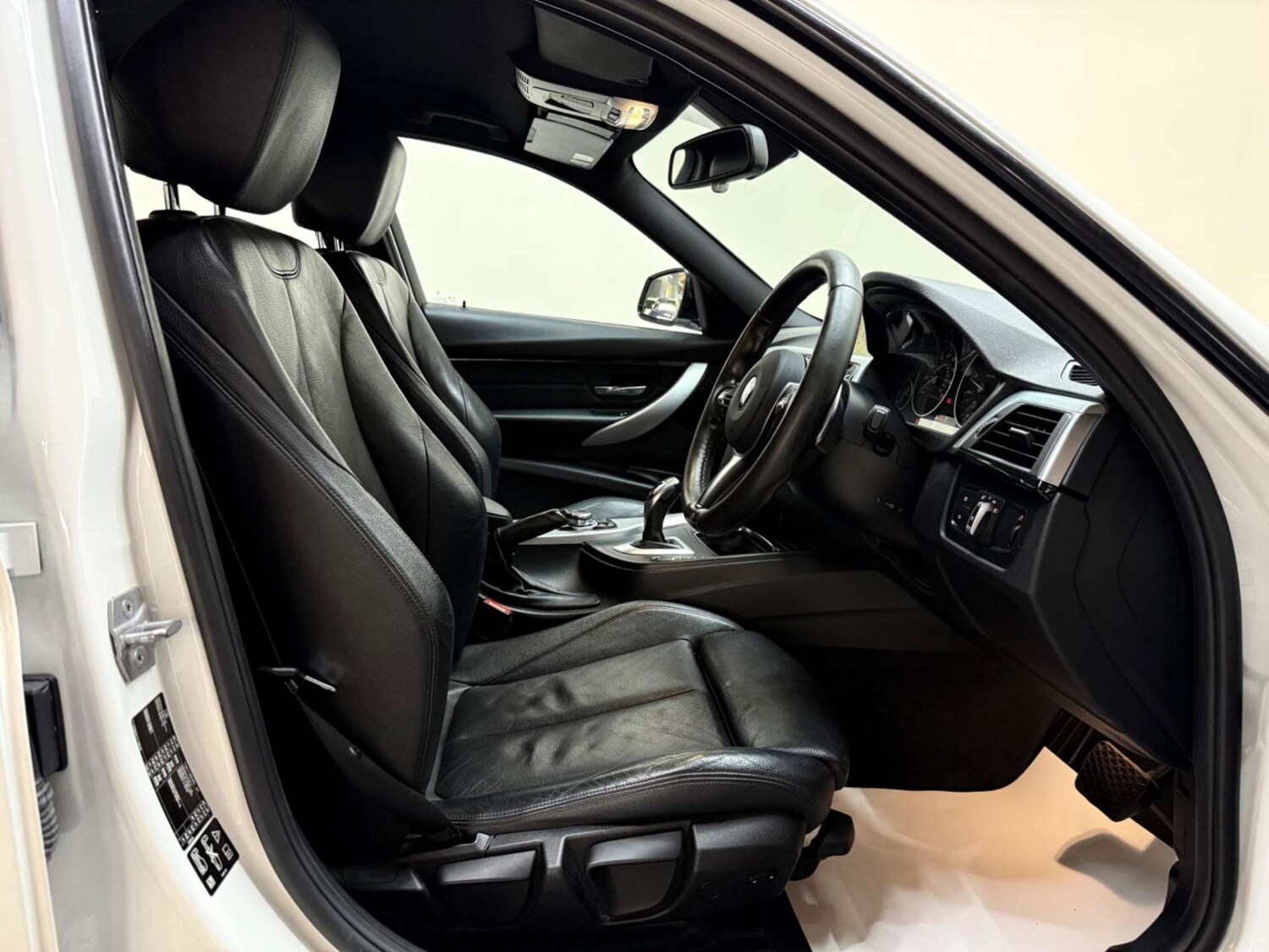 Used BMW 3 Series 2017 for sale - 76600856: Photo 15