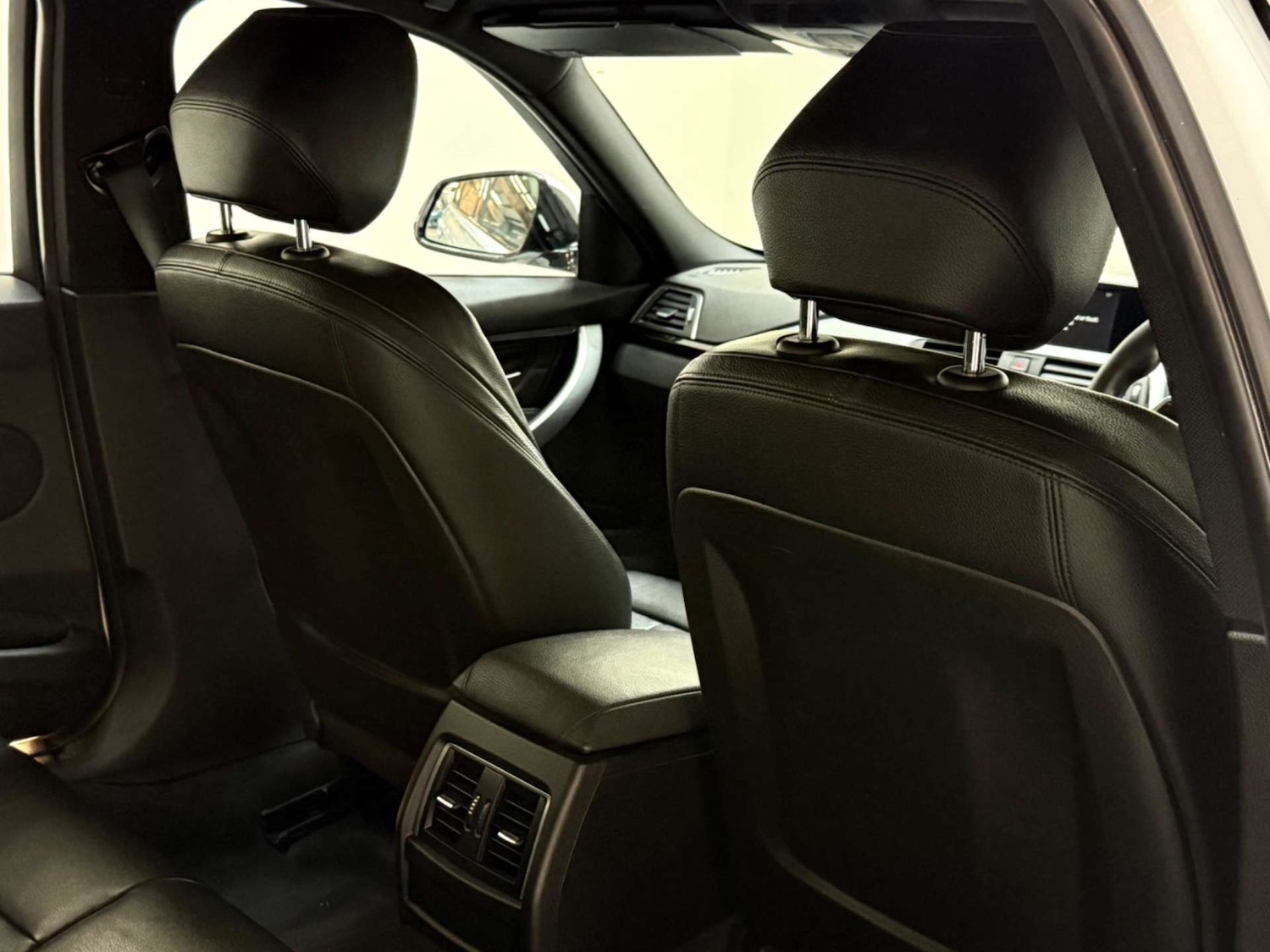 Used BMW 3 Series 2017 for sale - 76600856: Photo 26