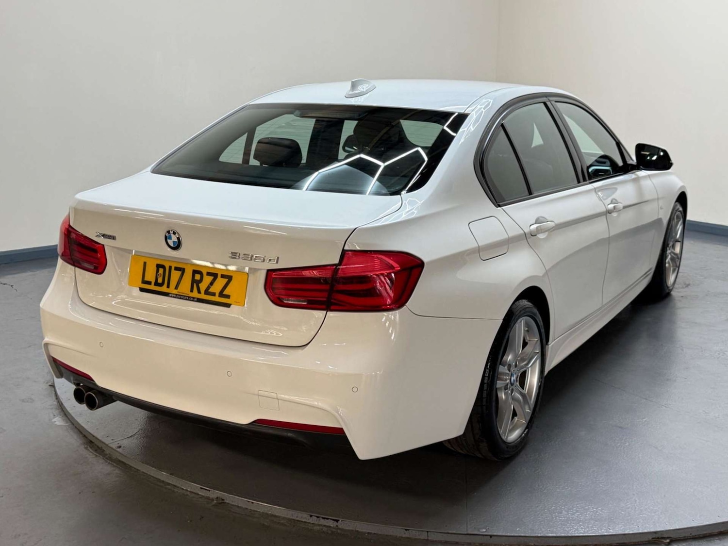 Used BMW 3 Series 2017 for sale - 76600856: Photo 30