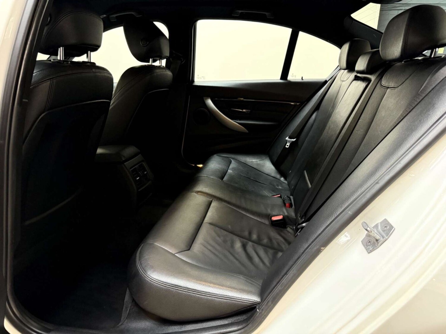 Used BMW 3 Series 2017 for sale - 76600856: Photo 37