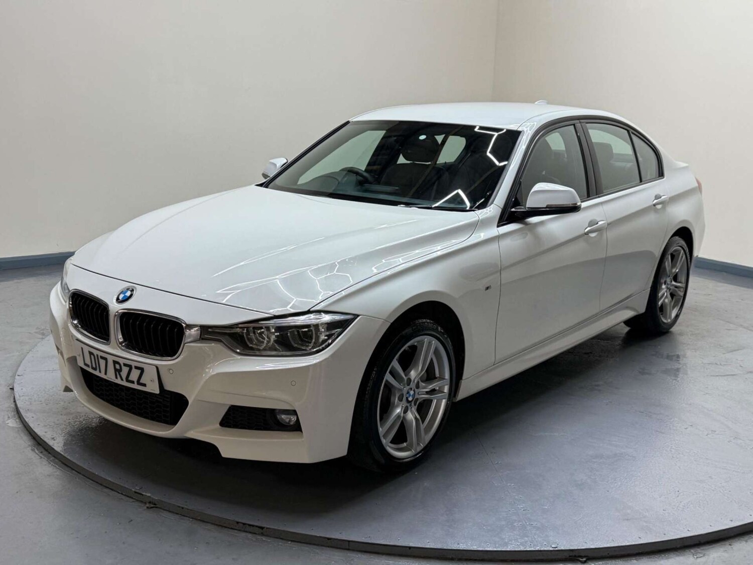 Used BMW 3 Series 2017 for sale - 76600856: Photo 38