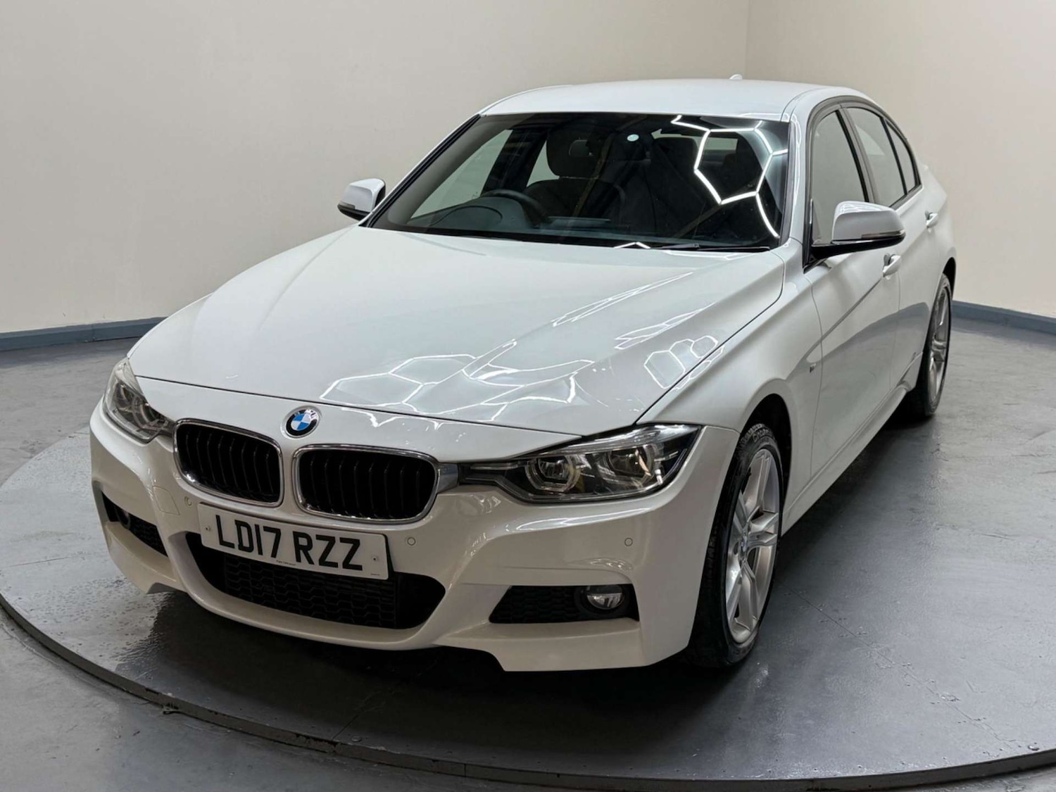 Used BMW 3 Series 2017 for sale - 76600856: Photo 42