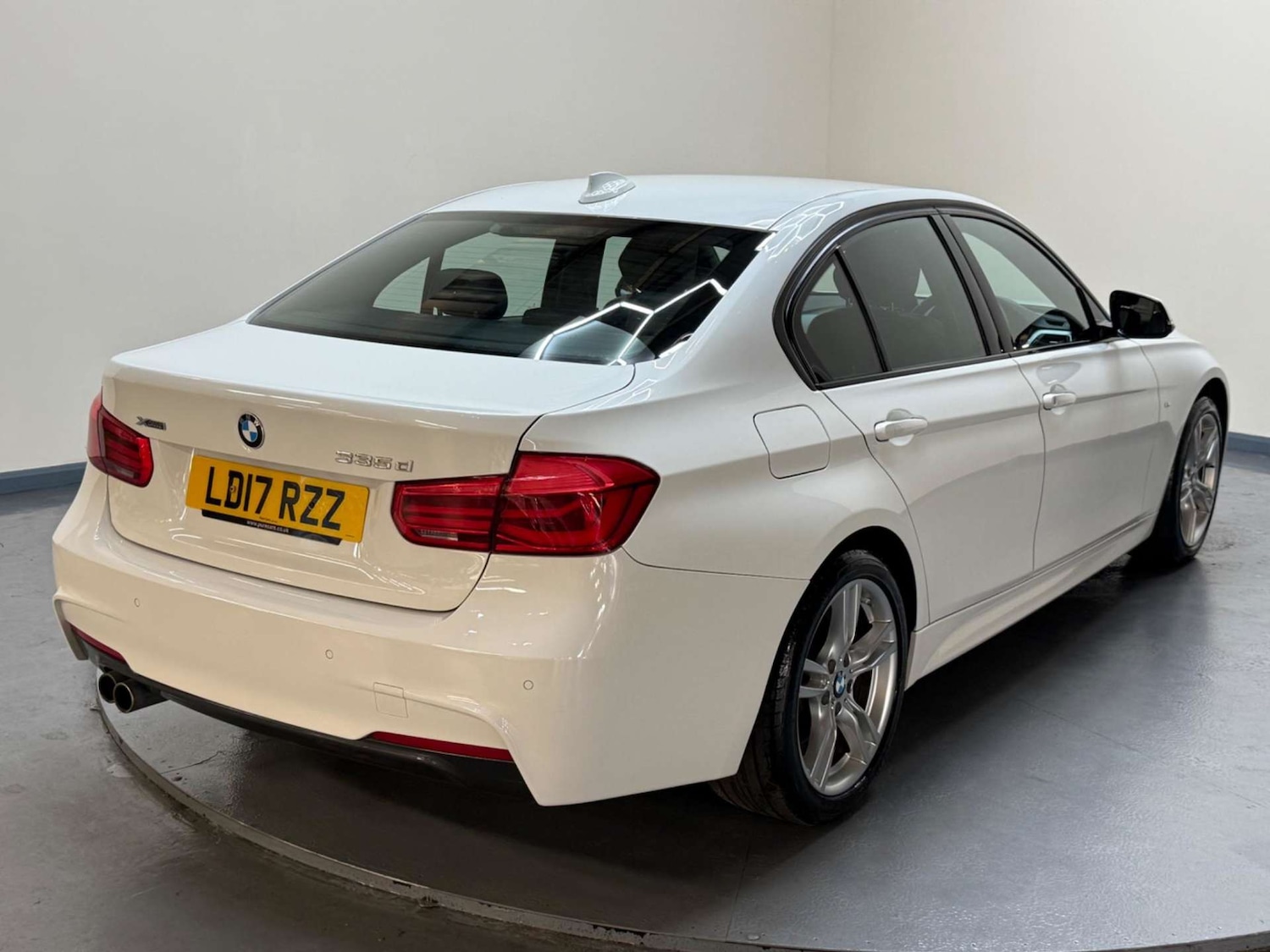 Used BMW 3 Series 2017 for sale - 76600856: Photo 6