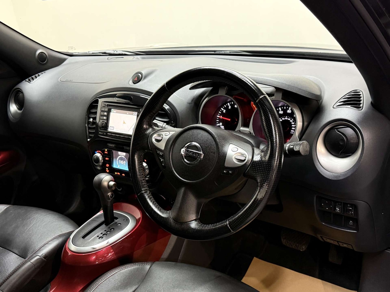 Used Nissan Juke 2011 for sale - 77148693: Photo 15