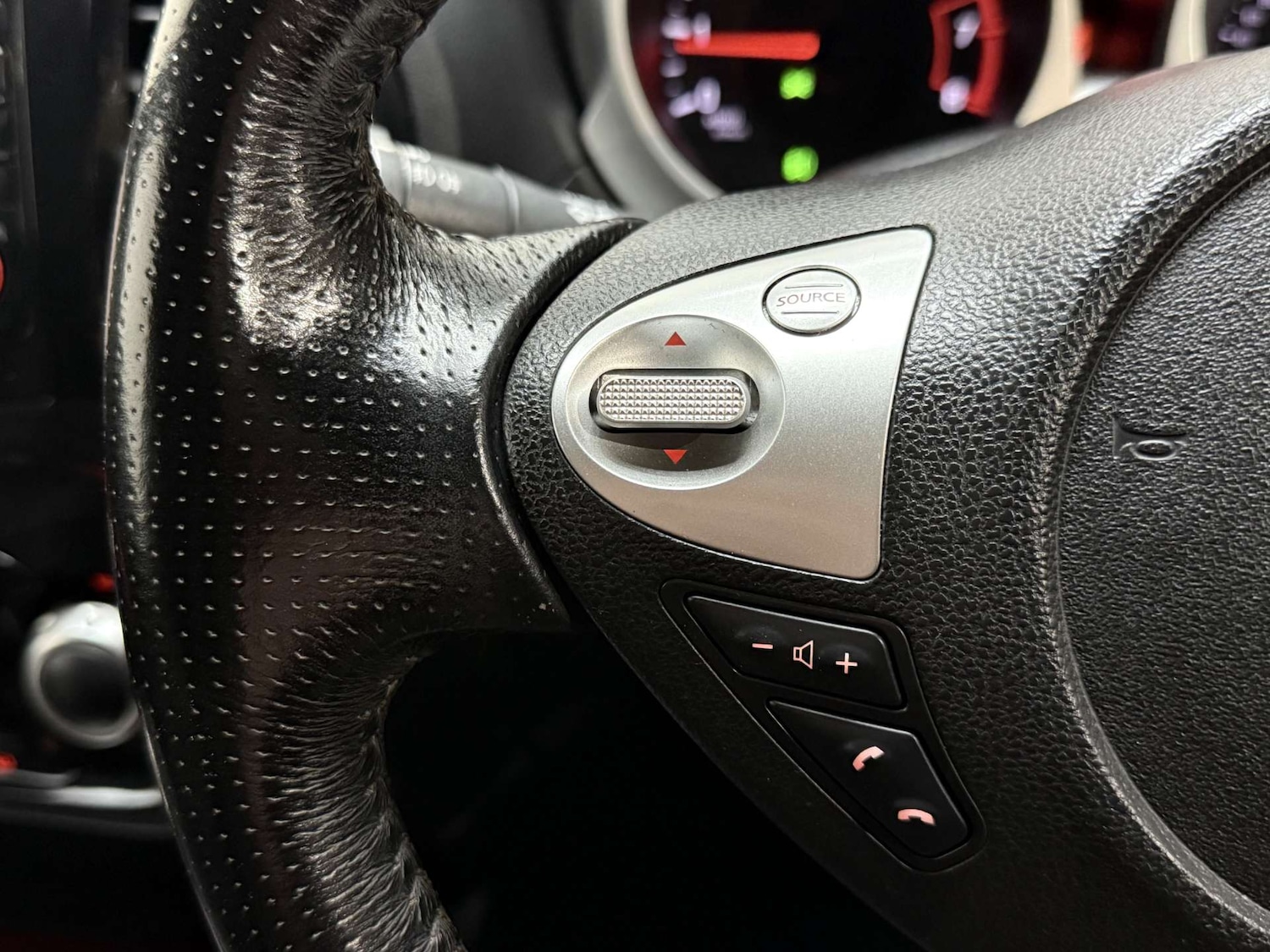 Used Nissan Juke 2011 for sale - 77148693: Photo 17