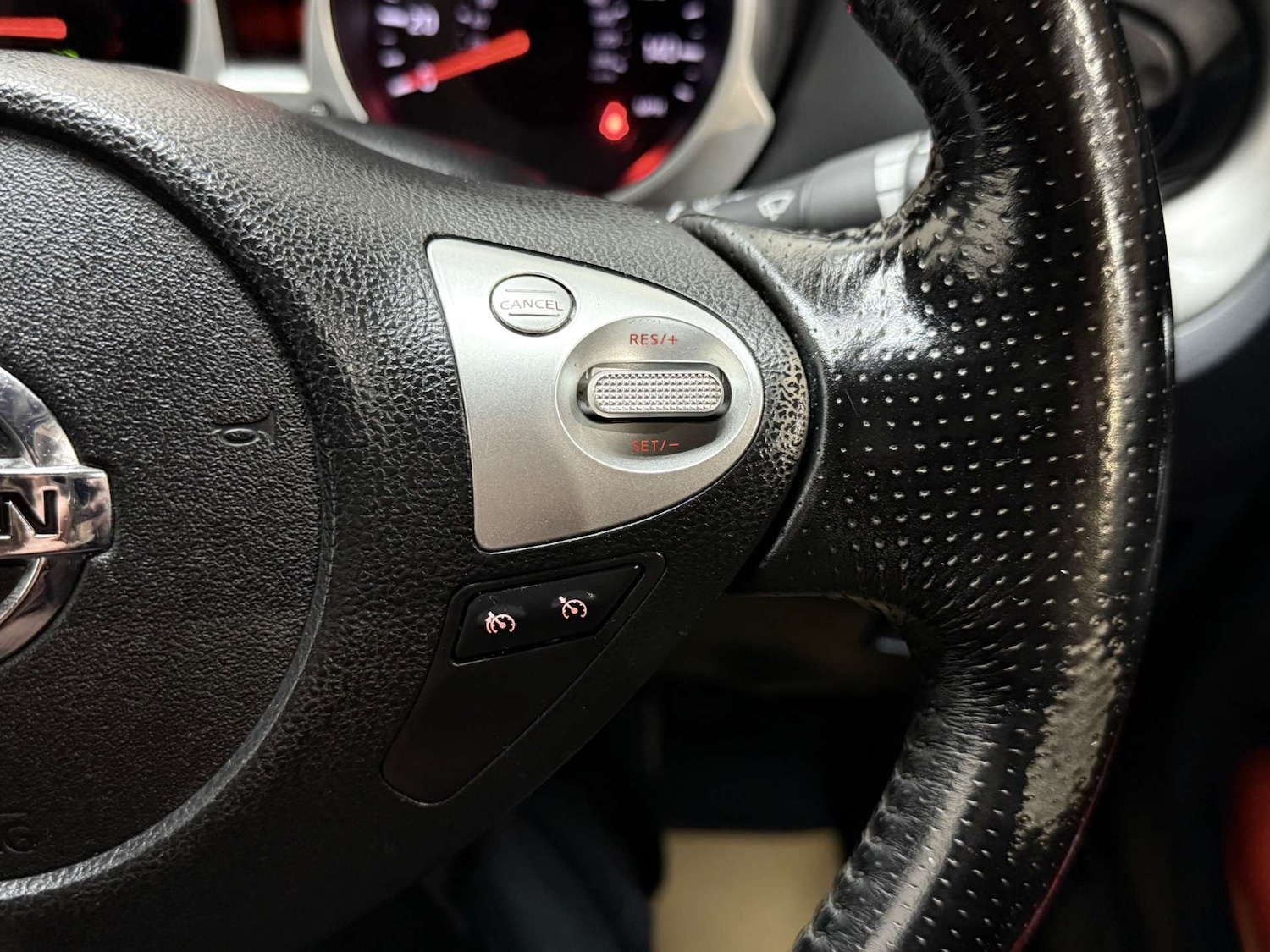 Used Nissan Juke 2011 for sale - 77148693: Photo 19