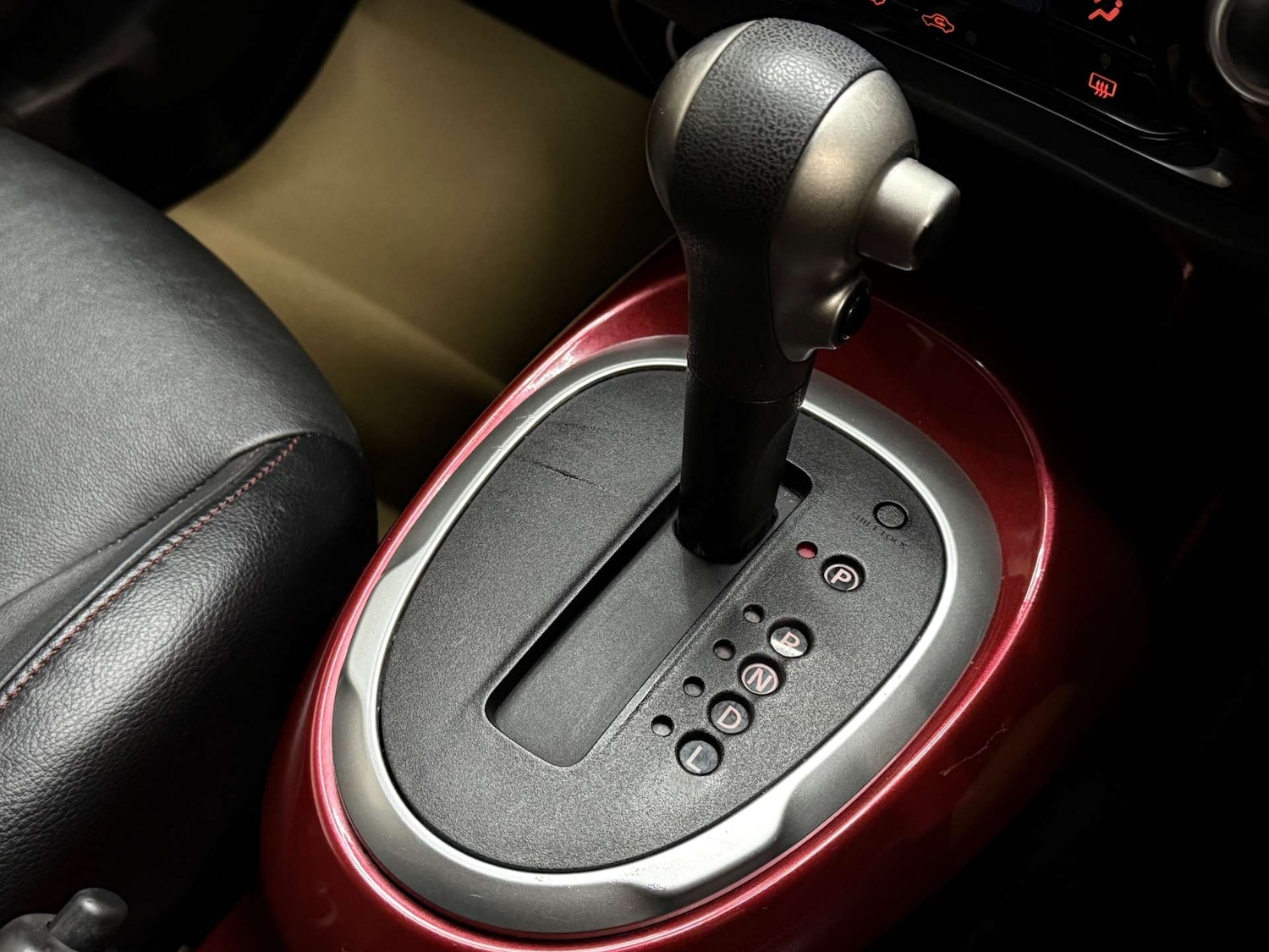 Used Nissan Juke 2011 for sale - 77148693: Photo 23