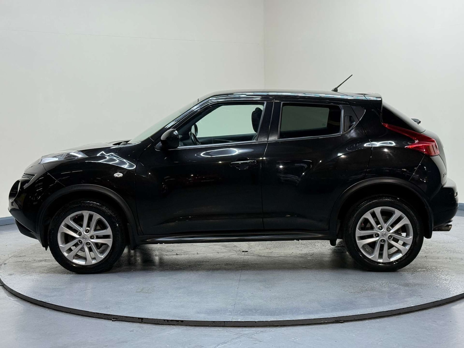 Used Nissan Juke 2011 for sale - 77148693: Photo 29