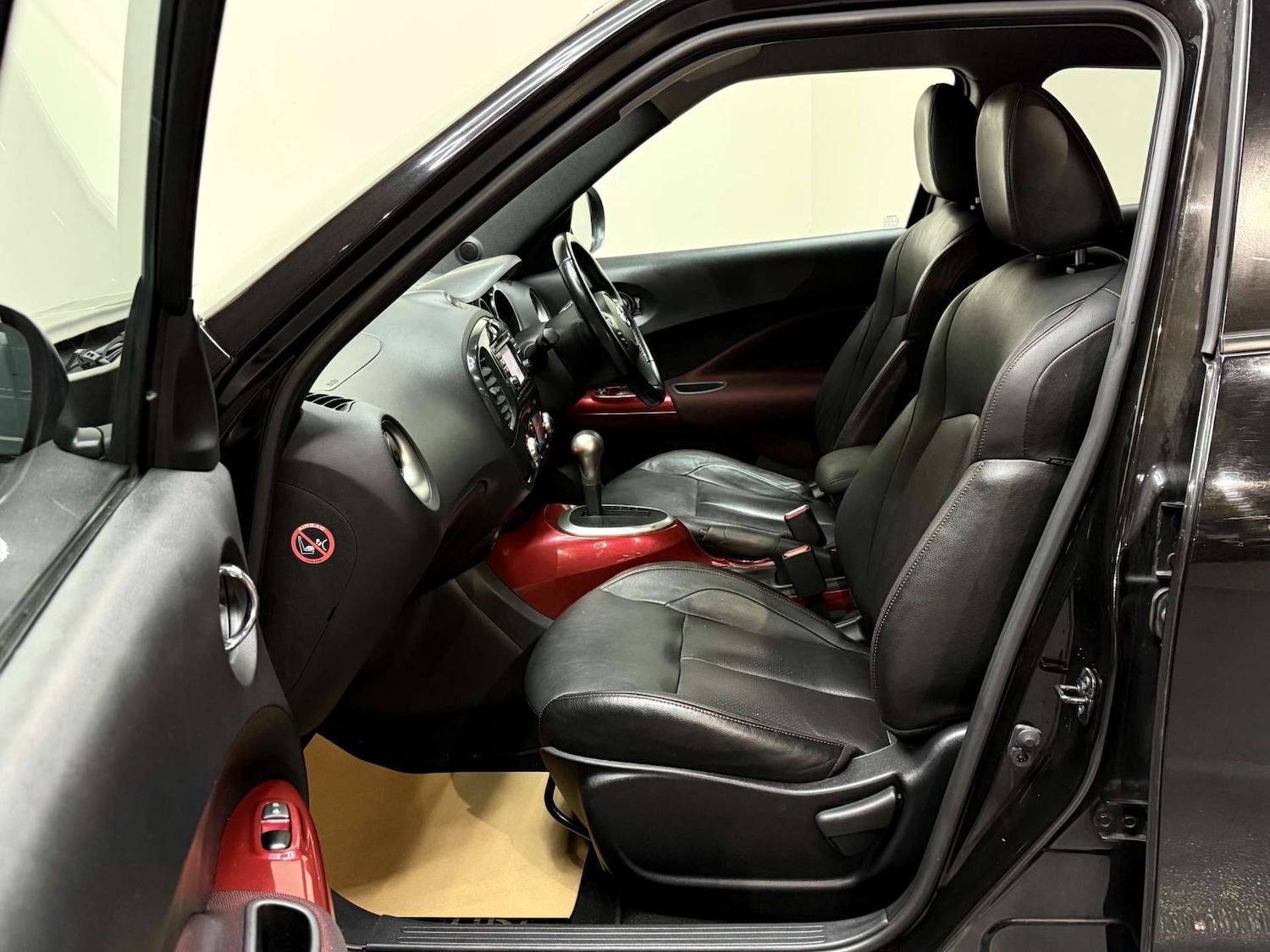 Used Nissan Juke 2011 for sale - 77148693: Photo 30