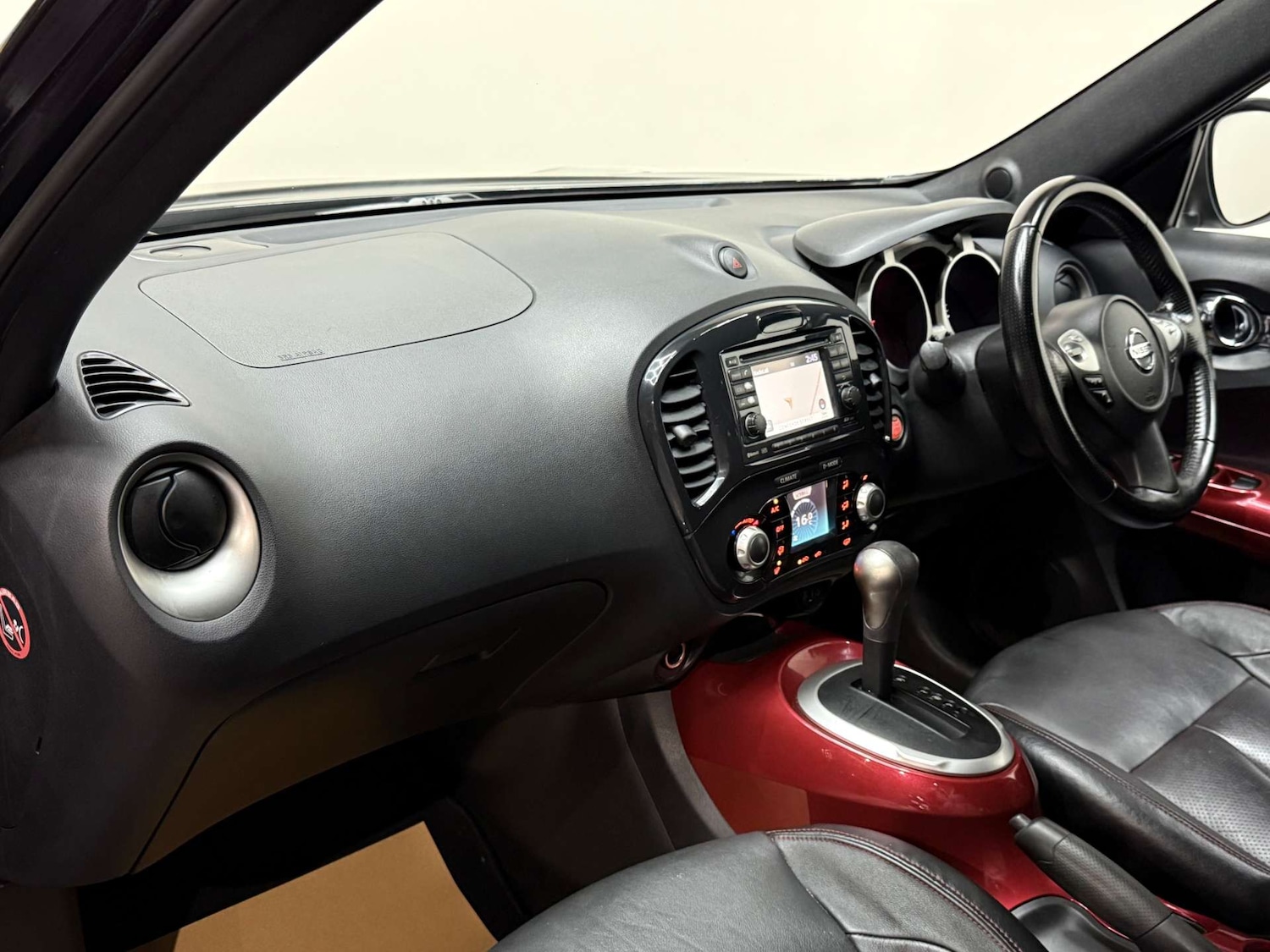 Used Nissan Juke 2011 for sale - 77148693: Photo 31