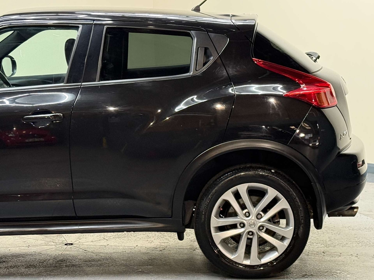 Used Nissan Juke 2011 for sale - 77148693: Photo 49