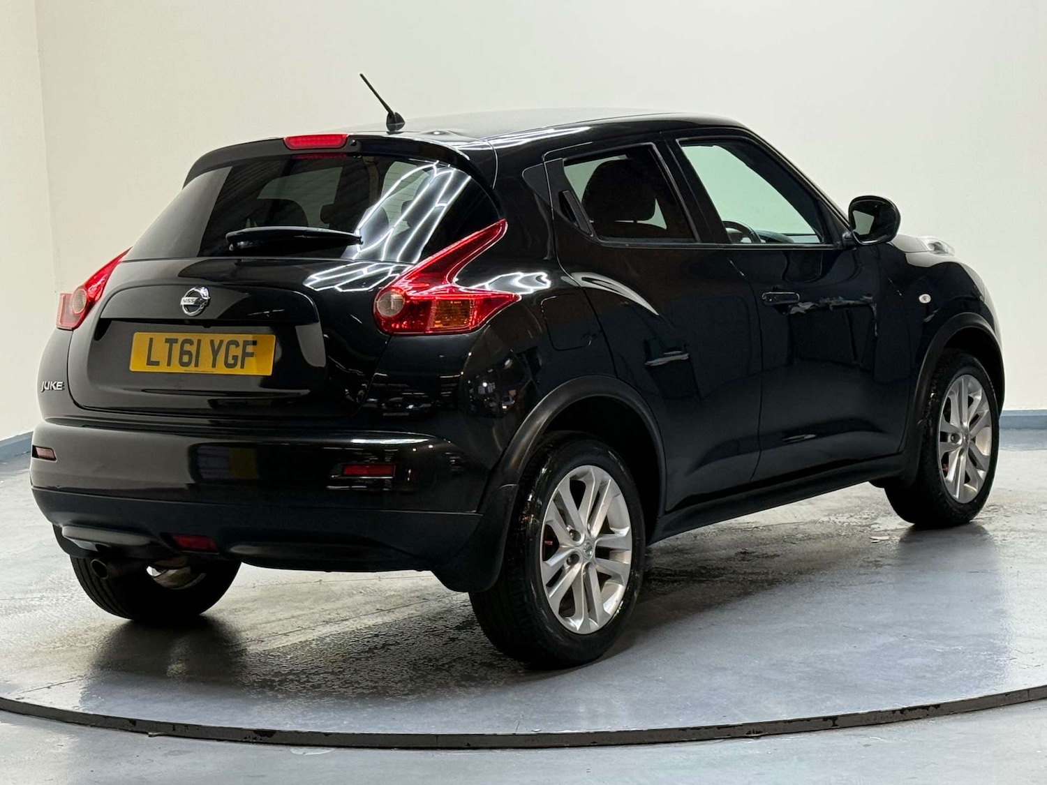 Used Nissan Juke 2011 for sale - 77148693: Photo 6