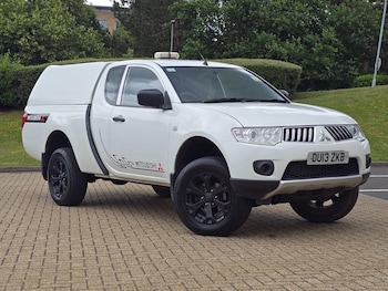 Mitsubishi - L200
