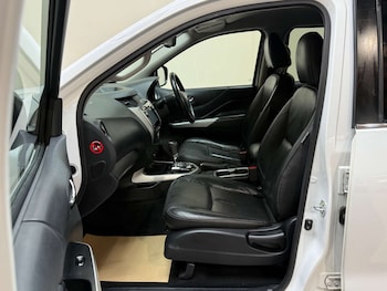 Used Nissan Navara 2018 for sale - 78039579: Photo