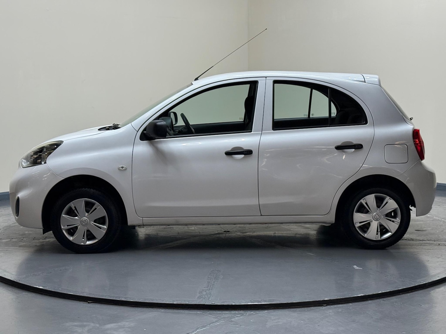 Vehicle 28