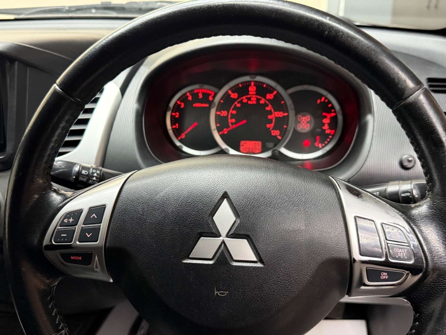 Used Mitsubishi L200 2014 for sale - 76181043: Photo 18