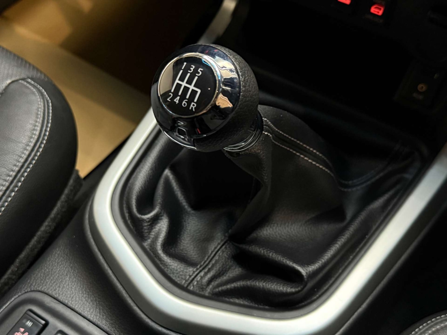 Used Nissan Navara 2018 for sale - 77650482: Photo 24