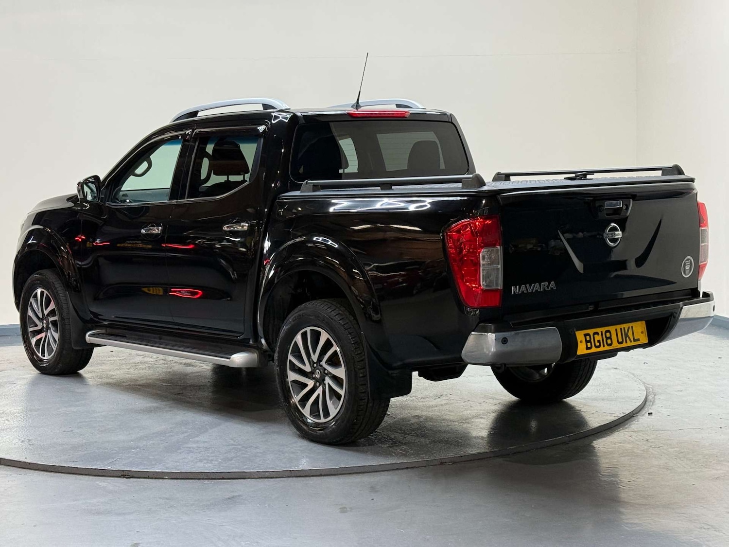 Used Nissan Navara 2018 for sale - 77650482: Photo 28