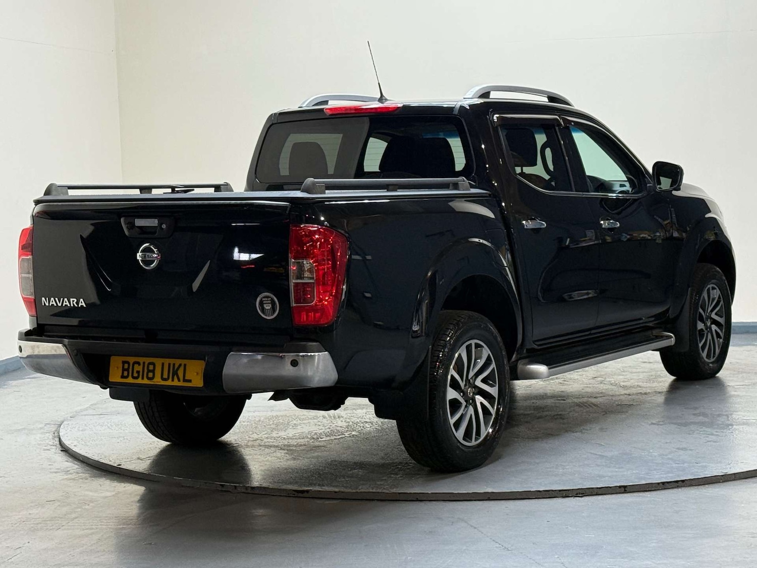 Used Nissan Navara 2018 for sale - 77650482: Photo 37