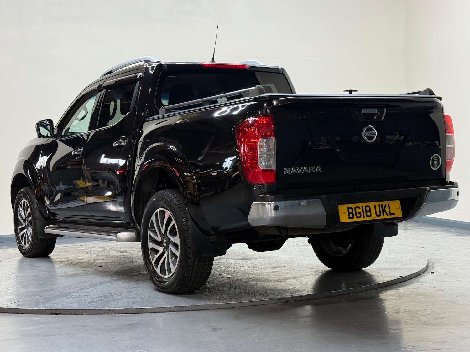 Used Nissan Navara 2018 for sale - 77650482: Photo 59