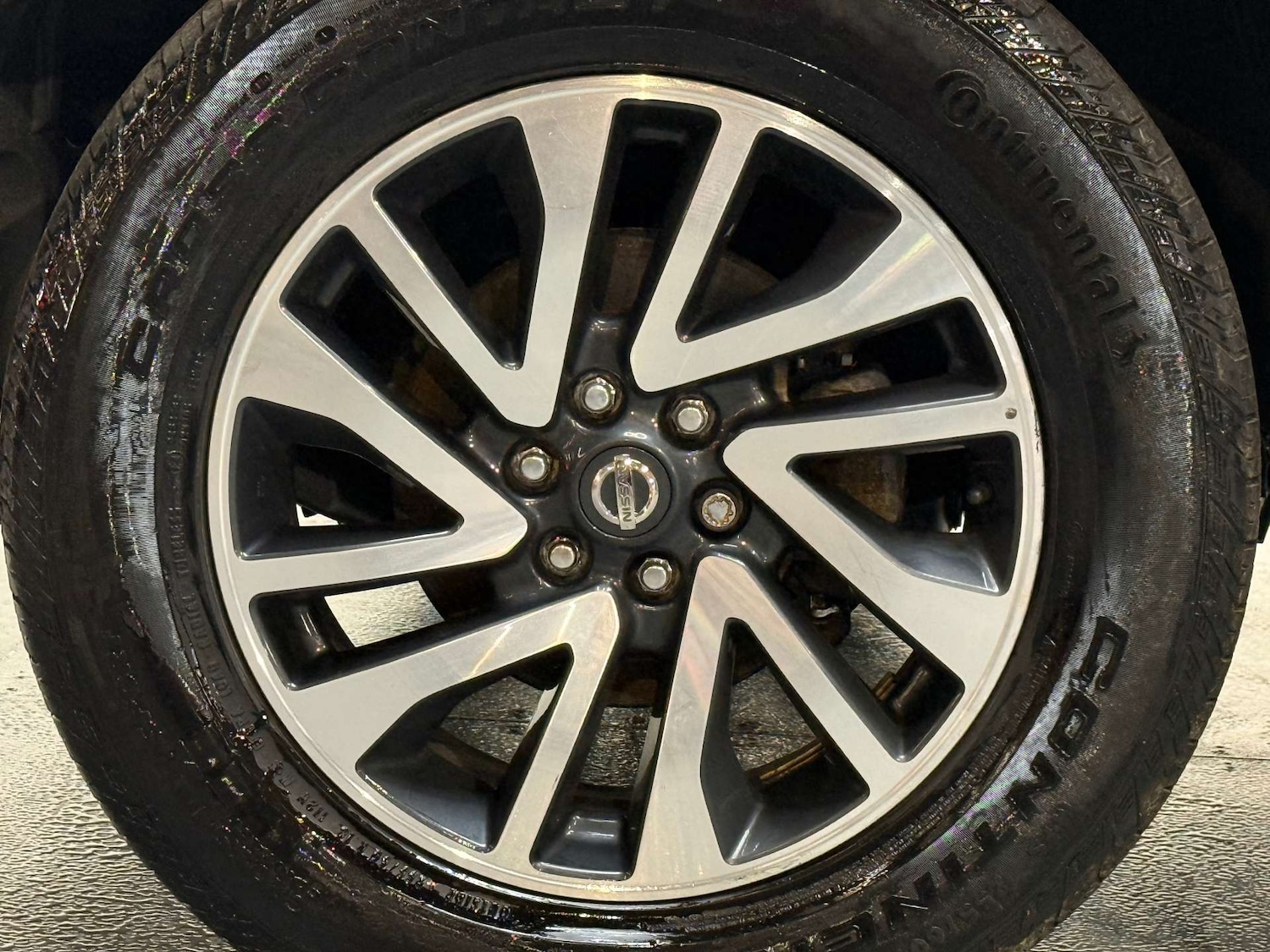 Used Nissan Navara 2018 for sale - 77650482: Photo 64