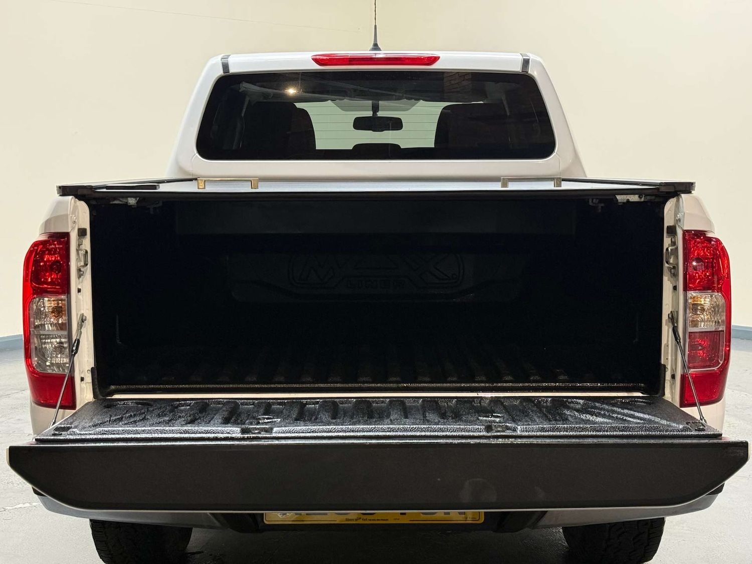 Used Nissan Navara 2018 for sale - 77276682: Photo 10