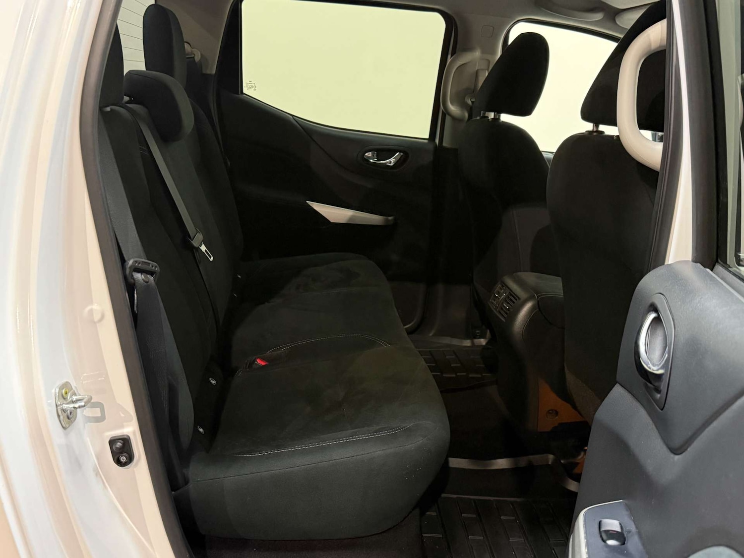Used Nissan Navara 2018 for sale - 77276682: Photo 26