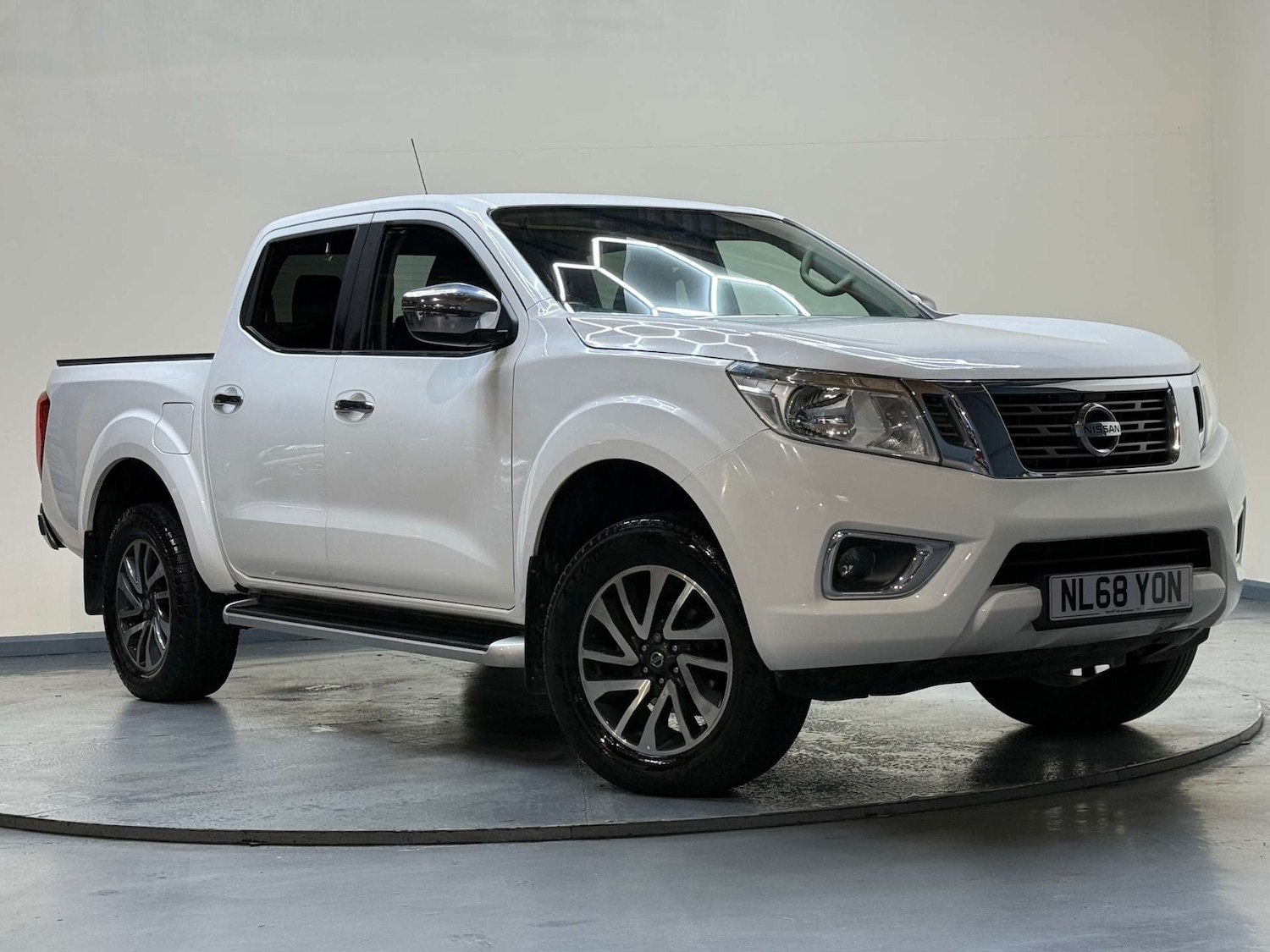 Used Nissan Navara 2018 for sale - 77276682: Photo 38