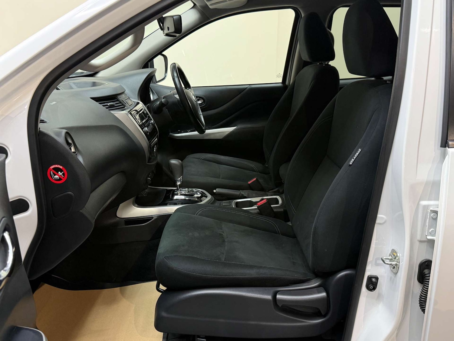 Used Nissan Navara 2018 for sale - 77276682: Photo 4