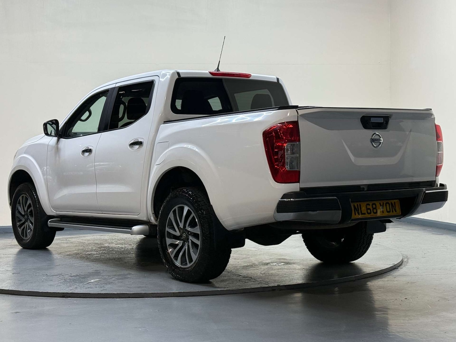 Used Nissan Navara 2018 for sale - 77276682: Photo 41
