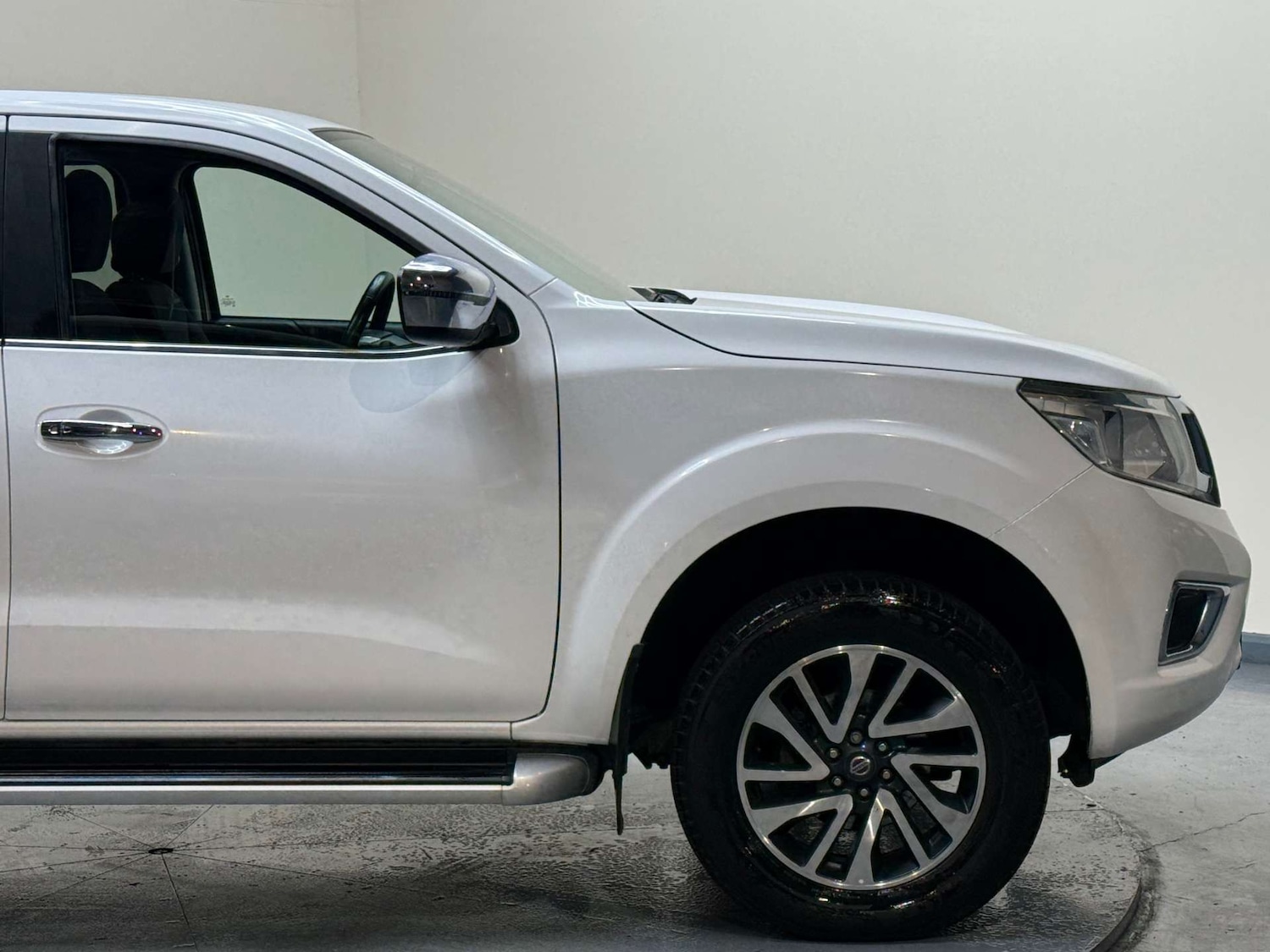 Used Nissan Navara 2018 for sale - 77276682: Photo 44