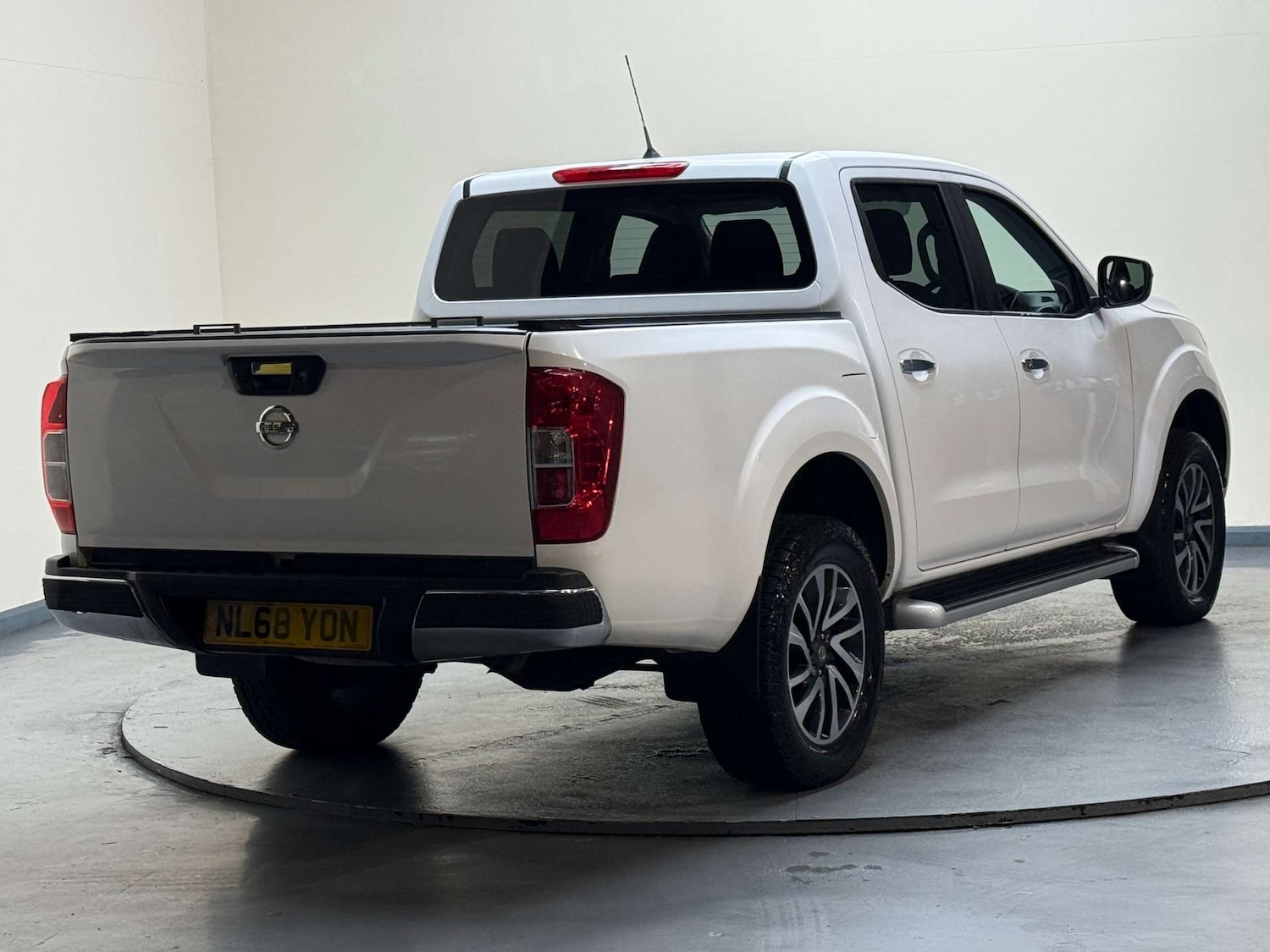 Used Nissan Navara 2018 for sale - 77276682: Photo 46