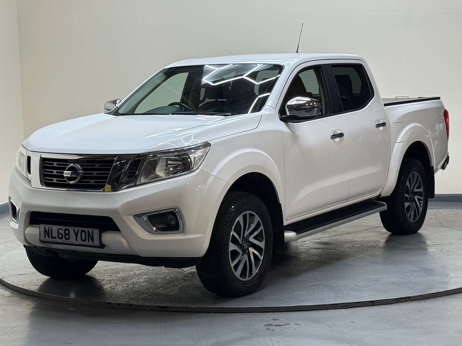 Used Nissan Navara 2018 for sale - 77276682: Photo 59