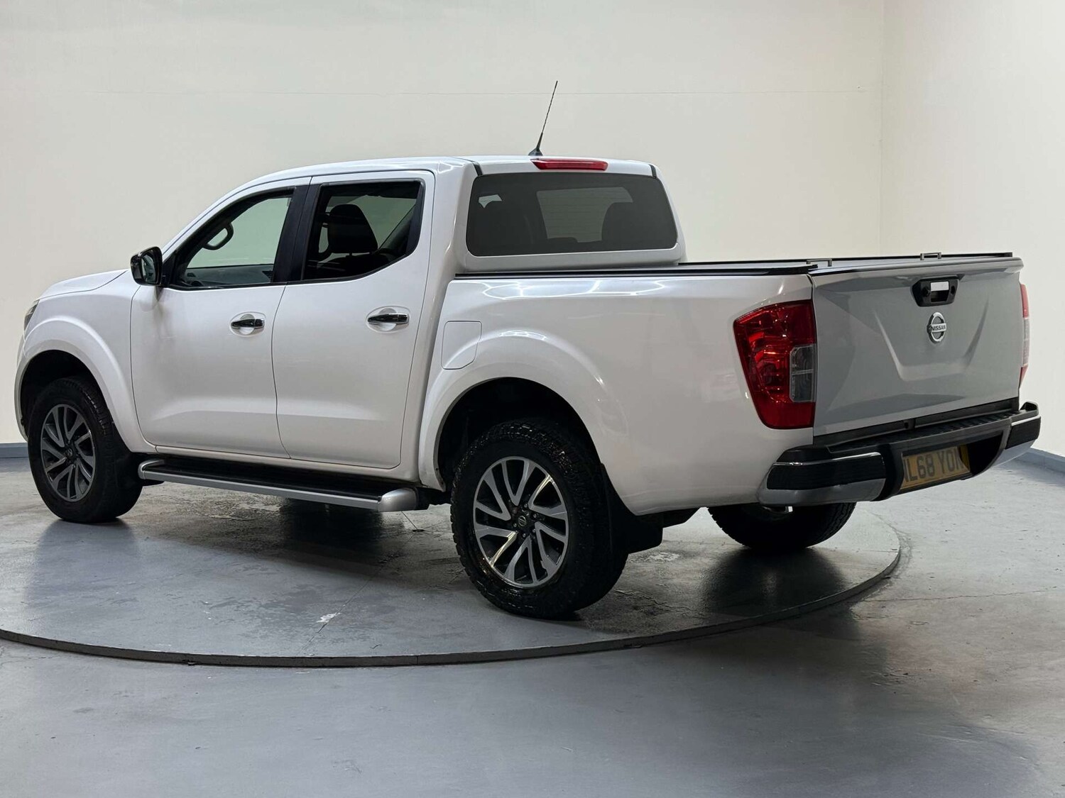 Used Nissan Navara 2018 for sale - 77276682: Photo 61