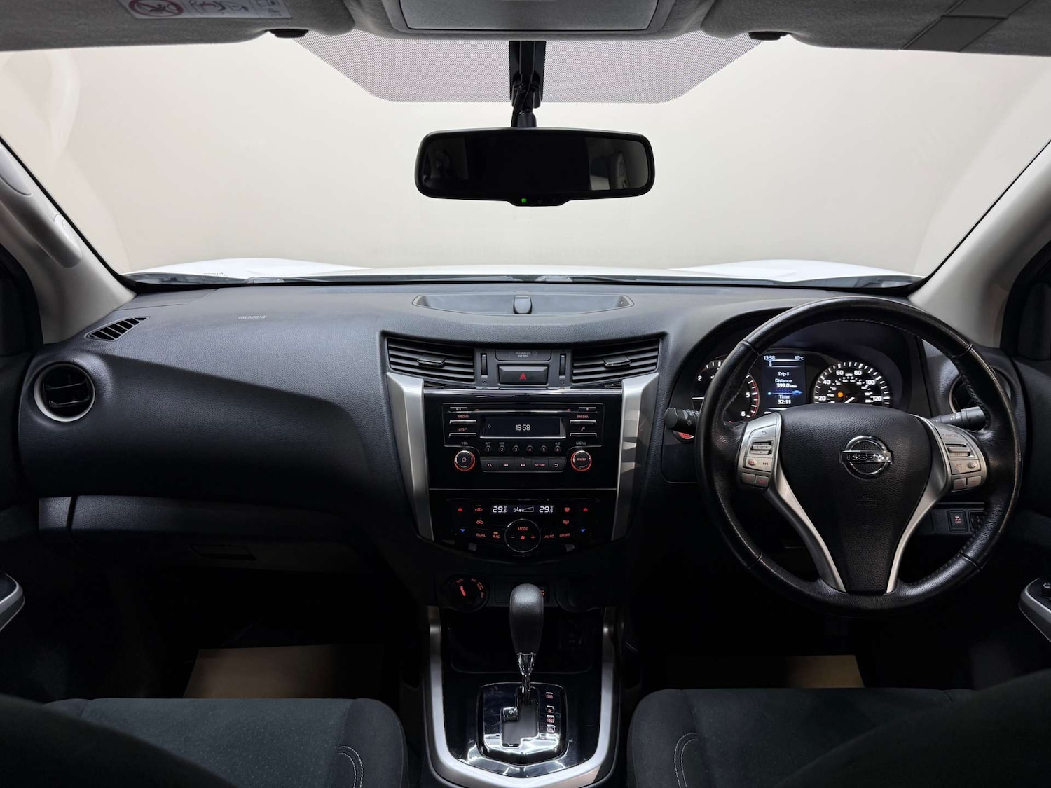 Used Nissan Navara 2018 for sale - 77276682: Photo 65