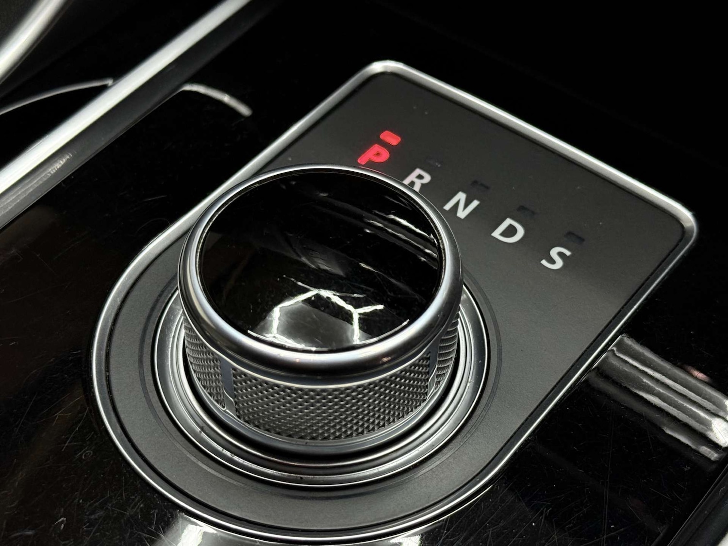 Used Jaguar XE 2016 for sale - 76650422: Photo 24