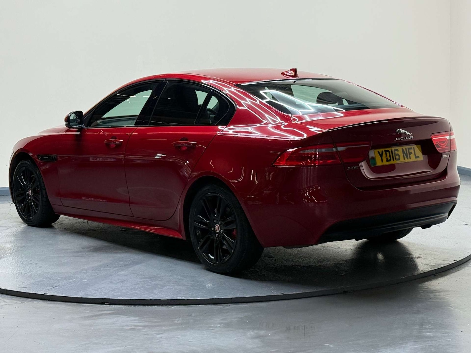Used Jaguar XE 2016 for sale - 76650422: Photo 45