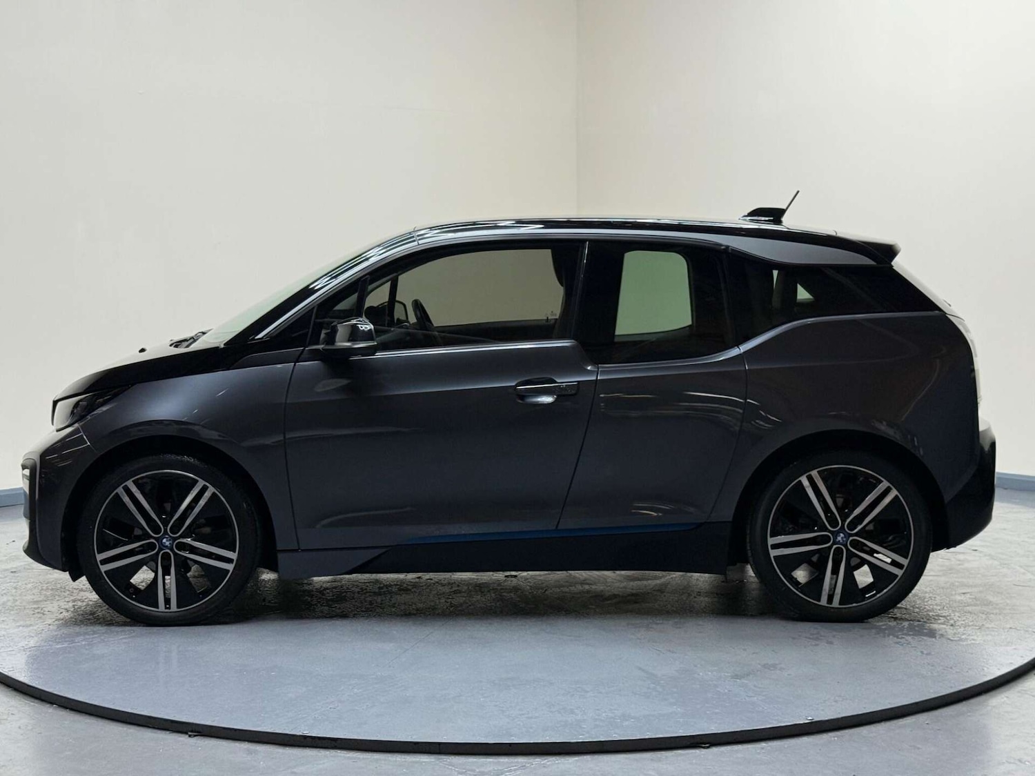 Used BMW i3 2020 for sale - 76180986: Photo 32