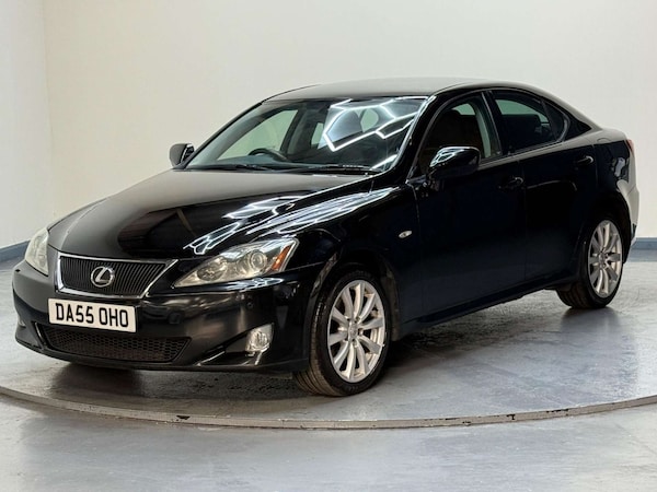 Used Lexus IS 2005 for sale - 76181044: Photo 2