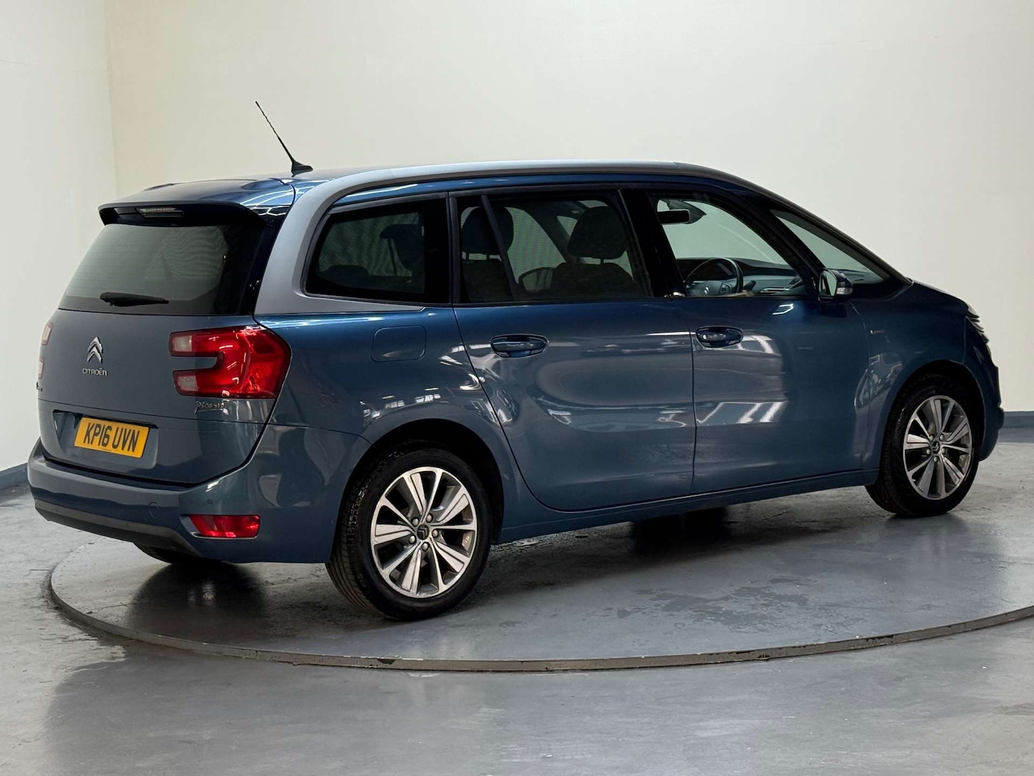 Used Citroen C4 Grand Picasso 2016 for sale - 76601103: Photo 27