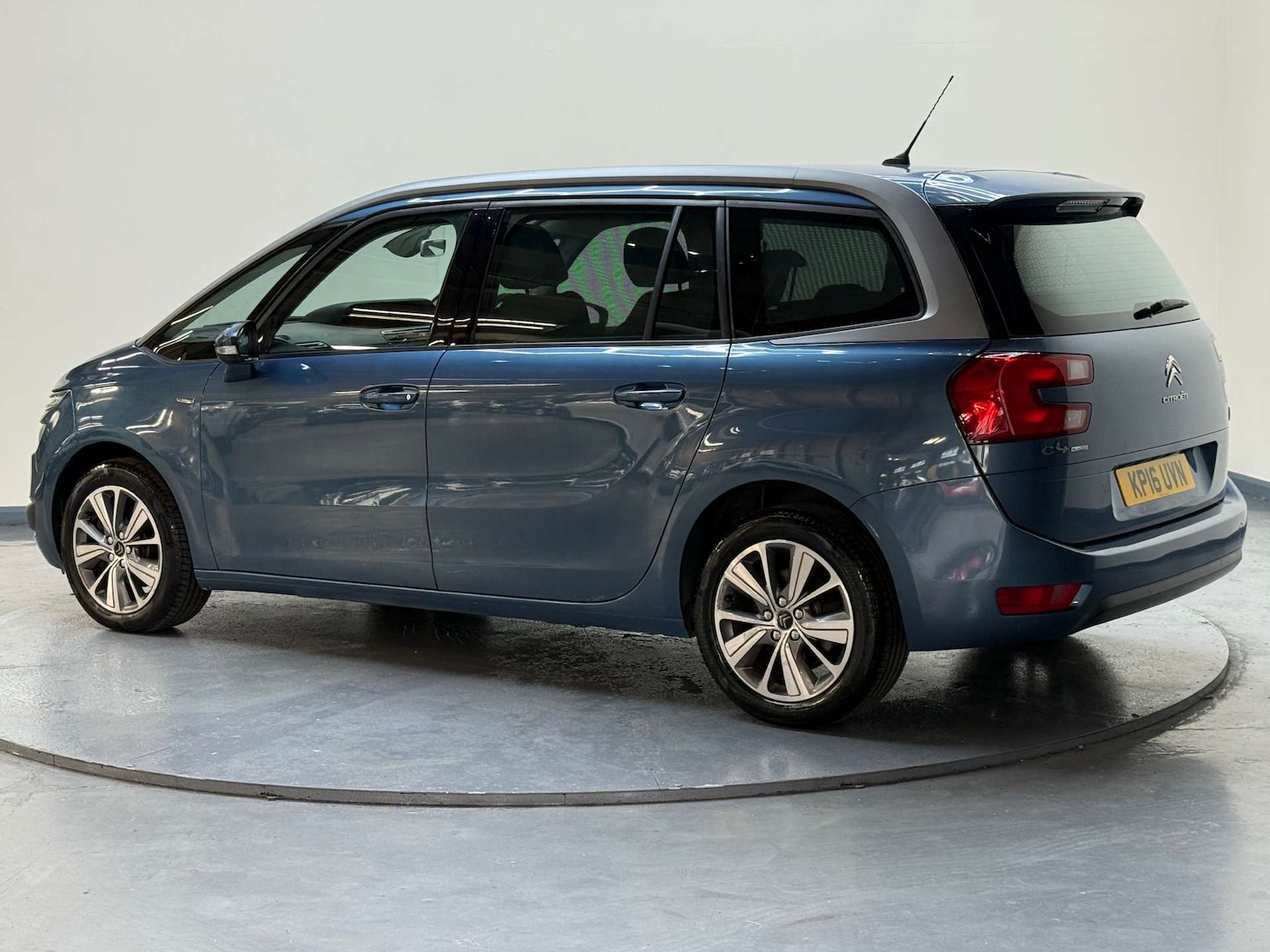 Used Citroen C4 Grand Picasso 2016 for sale - 76601103: Photo 29