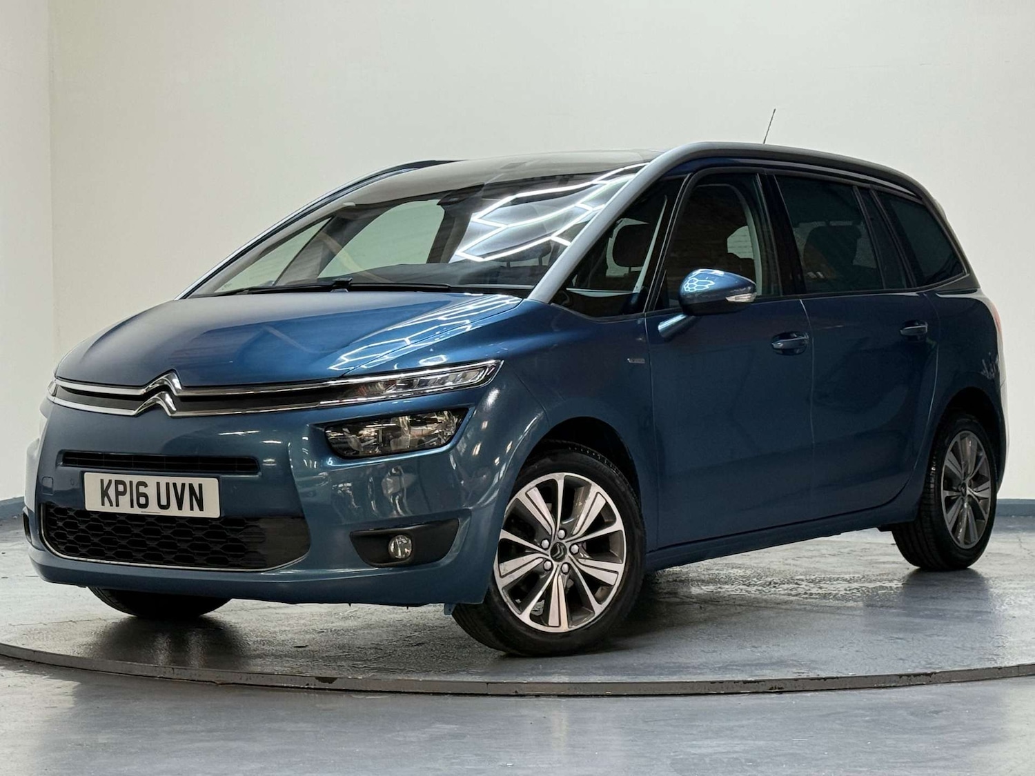 Used Citroen C4 Grand Picasso 2016 for sale - 76601103: Photo 36