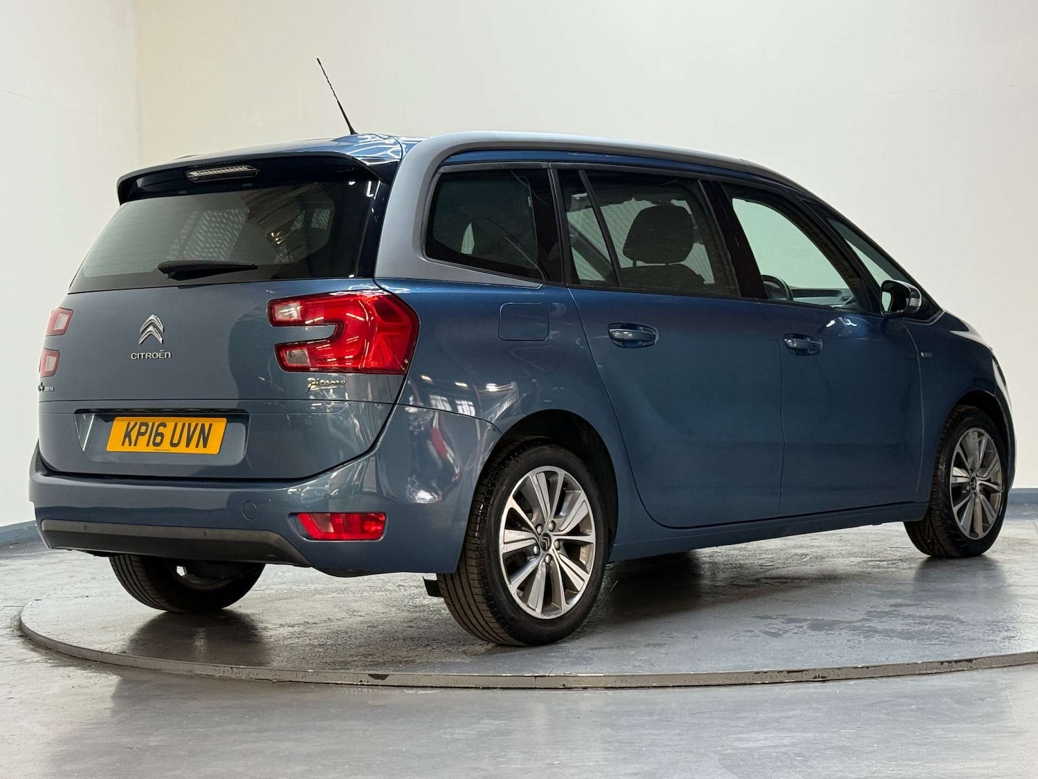 Used Citroen C4 Grand Picasso 2016 for sale - 76601103: Photo 41