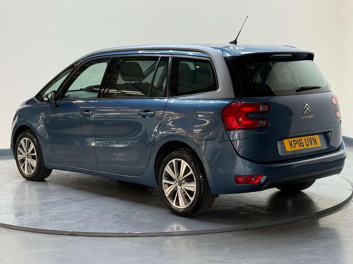 Used Citroen C4 Grand Picasso 2016 for sale - 76601103: Photo 49