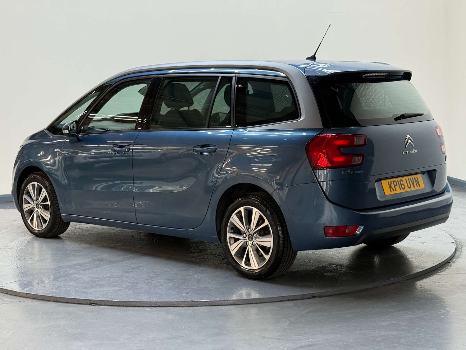 Used Citroen C4 Grand Picasso 2016 for sale - 76601103: Photo 7