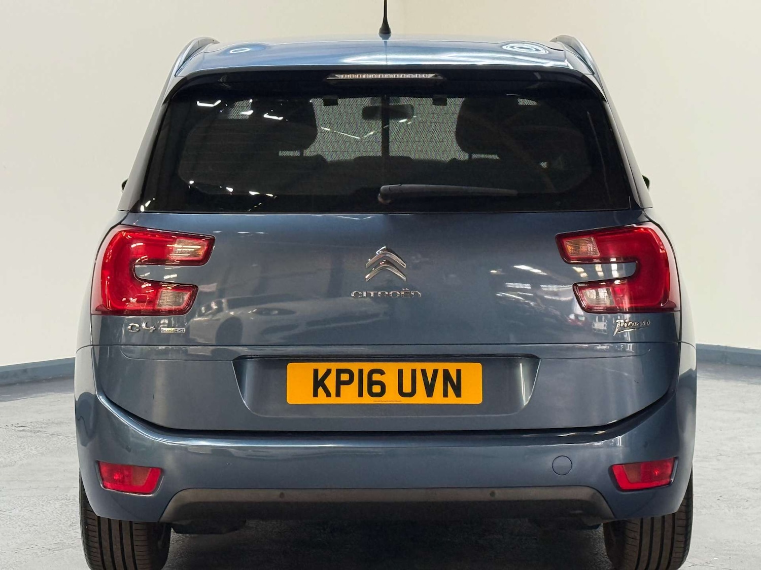 Used Citroen C4 Grand Picasso 2016 for sale - 76601103: Photo 9