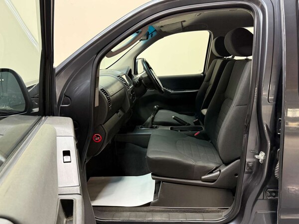 Used Nissan Navara 2014 for sale - 76180992: Photo 28