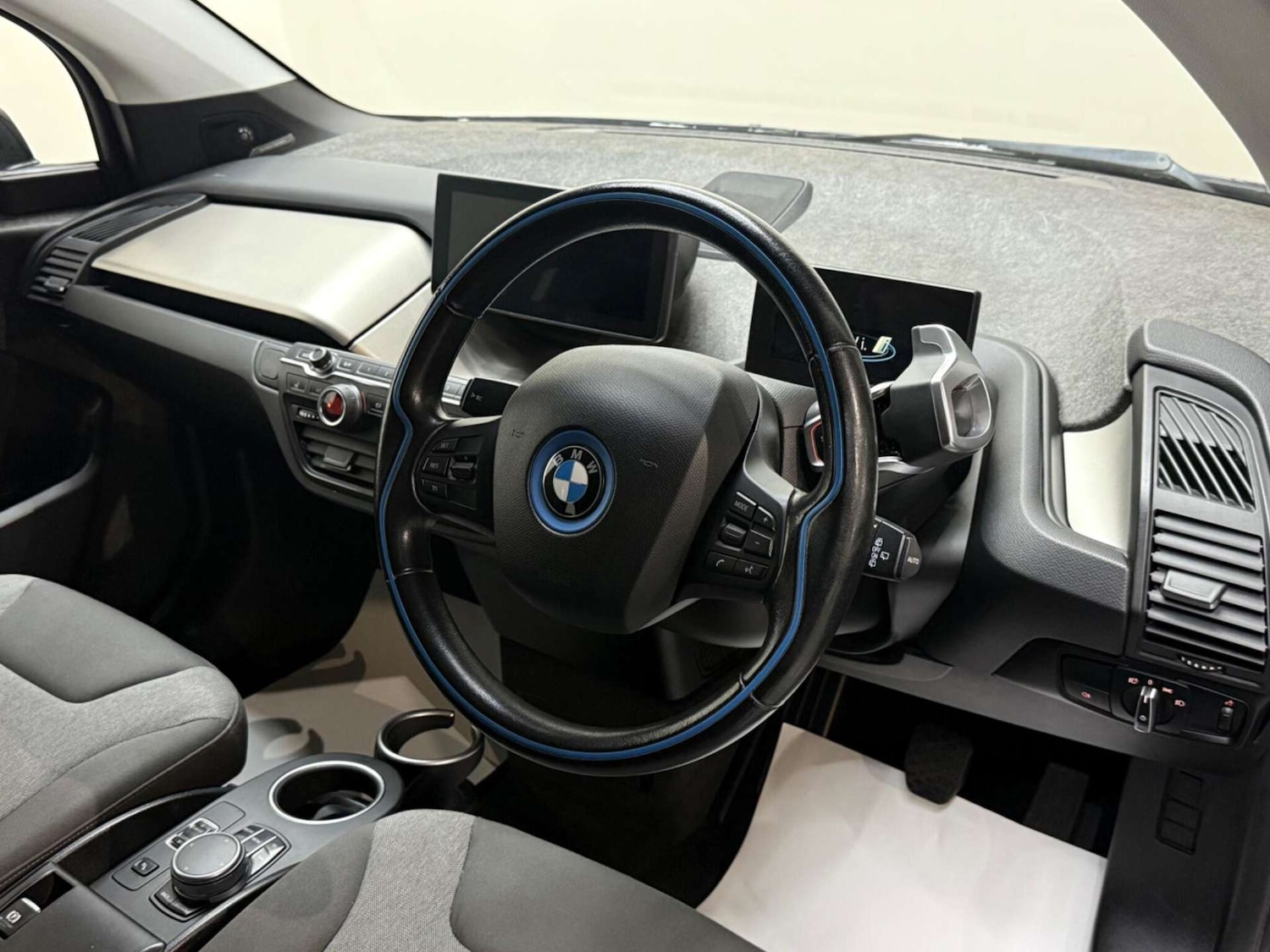 Used BMW i3 2017 for sale - 76180991: Photo 16