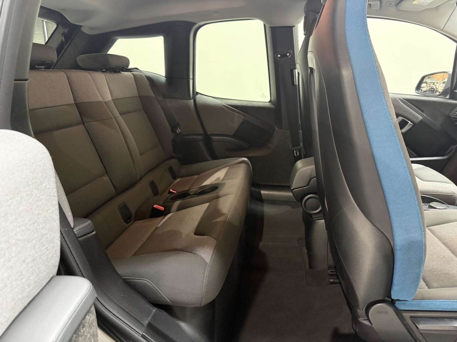 Used BMW i3 2017 for sale - 76180991: Photo 29