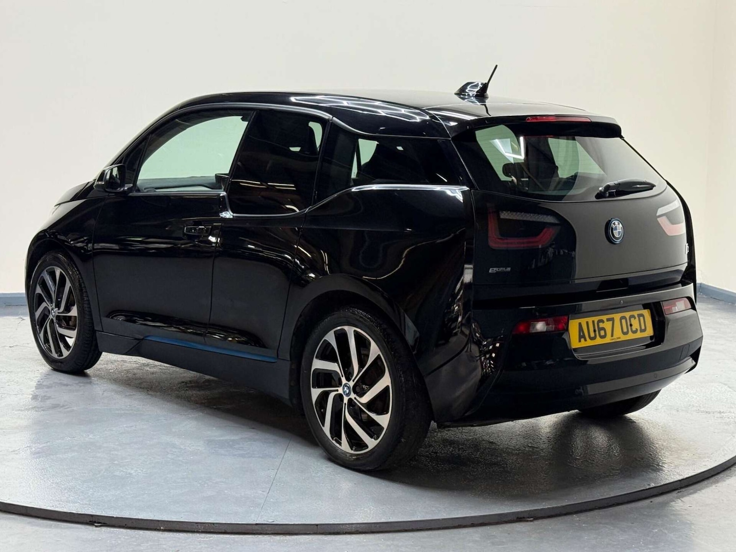 Used BMW i3 2017 for sale - 76180991: Photo 32